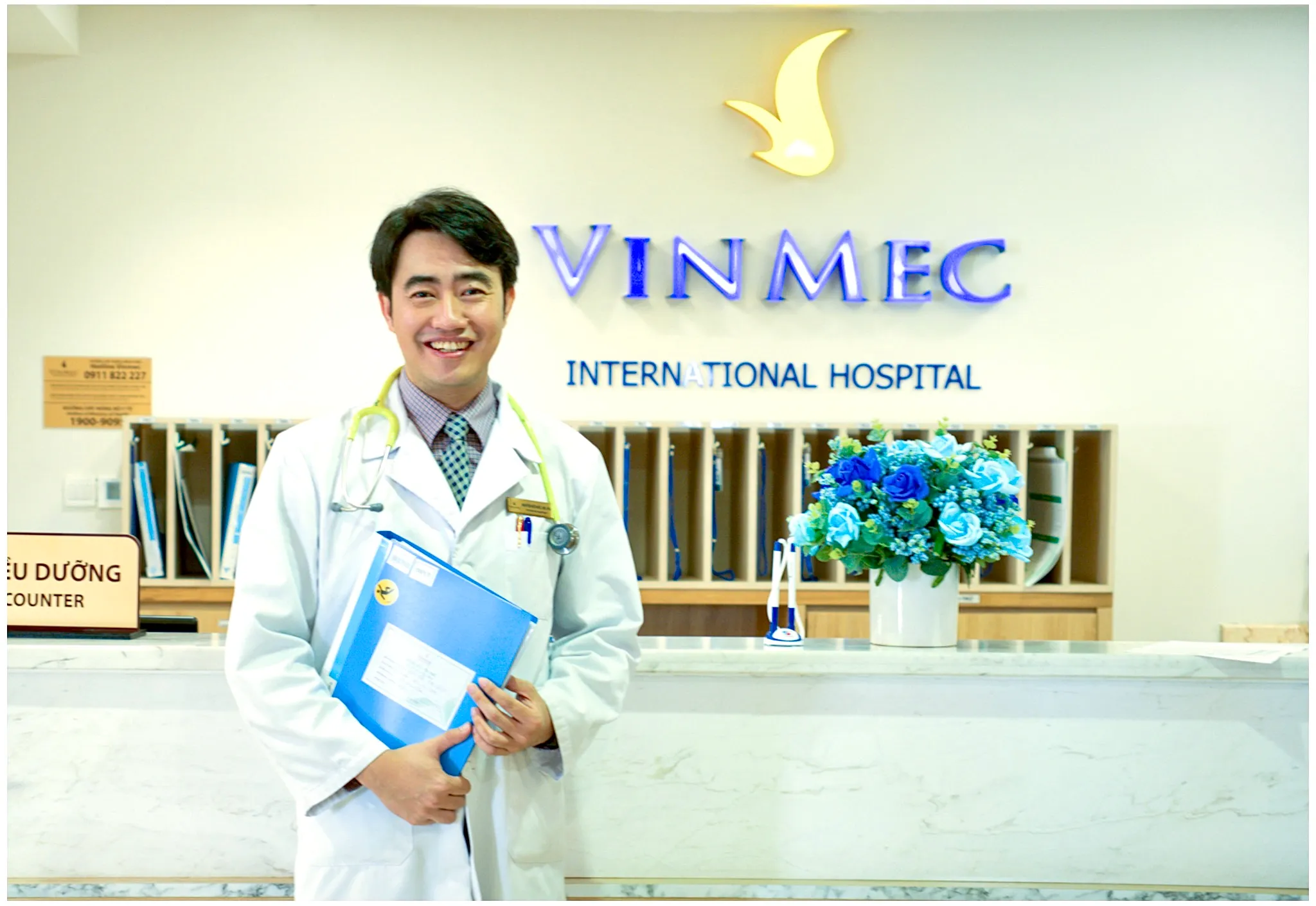 ThS.BS Nguyễn Hữu Đức trong áo blouse trắng